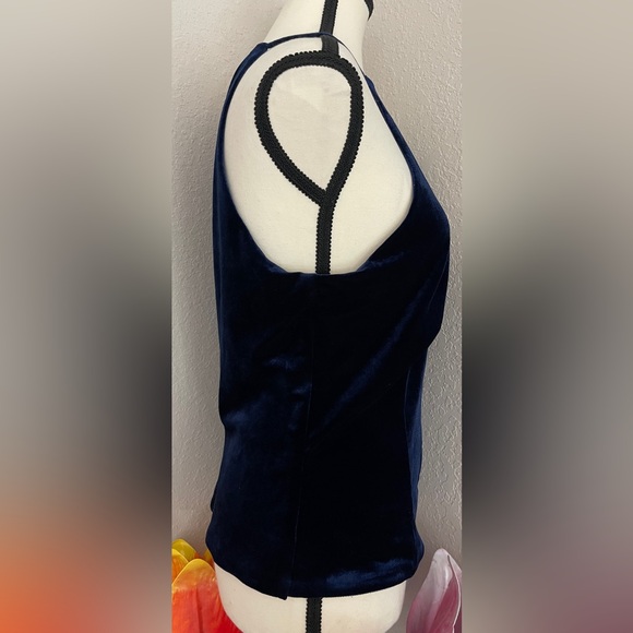 FOREVER 21 Blue Velvet Keyhole Cutout Top Size XL New With Tags - Picture 2 of 8